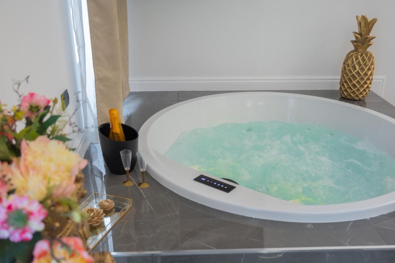Nm Luxury Suites Πομπηία Εξωτερικό φωτογραφία