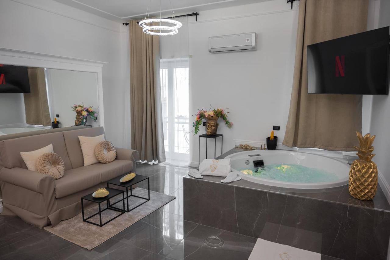Nm Luxury Suites Πομπηία Εξωτερικό φωτογραφία